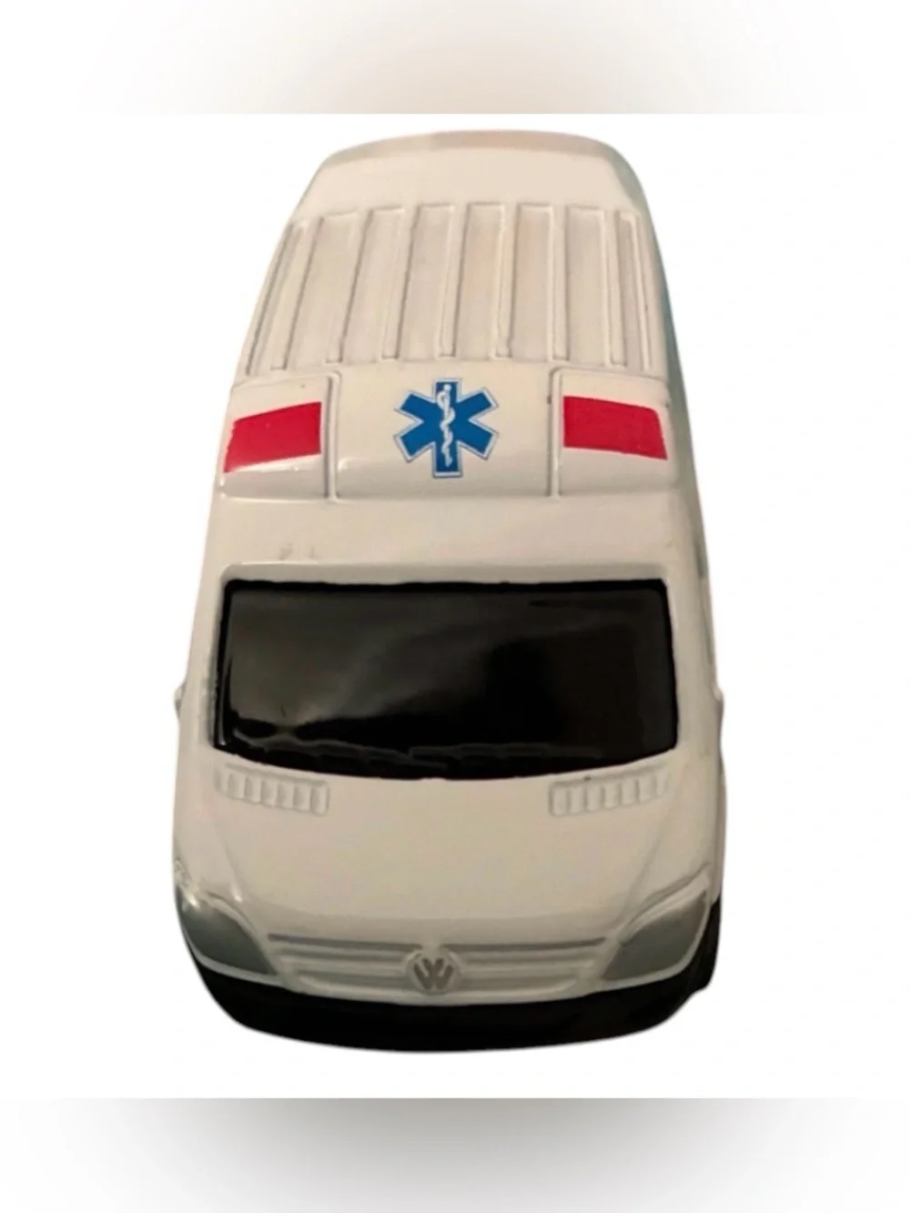 N/A white ambulance